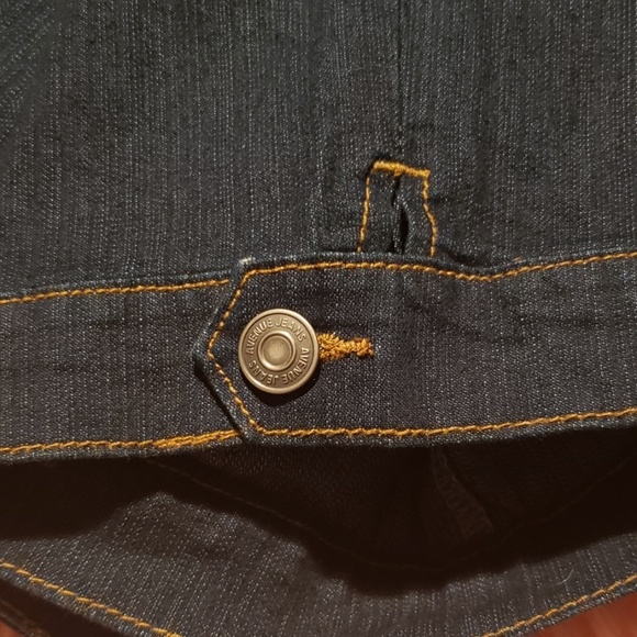 Avenue capris Jean's plus size - Picture 7 of 7